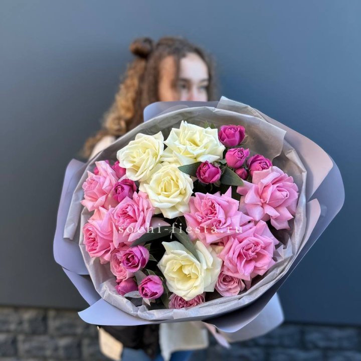 Букет французских и пионовидных роз в Нальчике