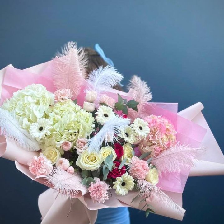 Дизайнерский букет "Валенсия-3" в Нальчике