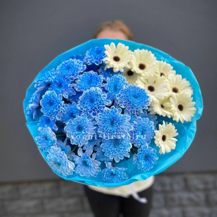 Букет хризантем и гербер в Нальчике