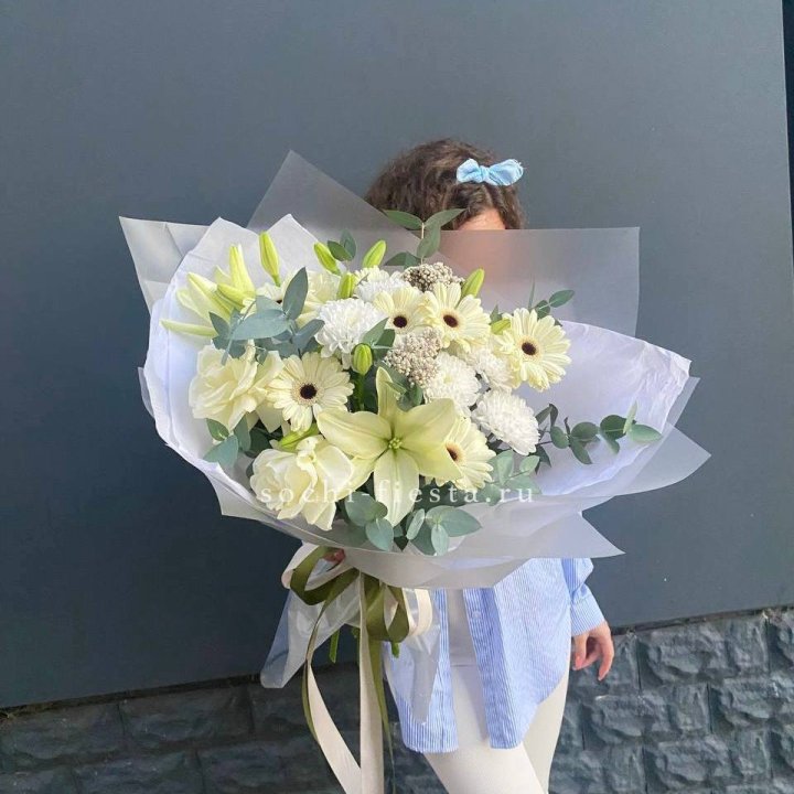 Букет с лилией и герберой в Нальчике