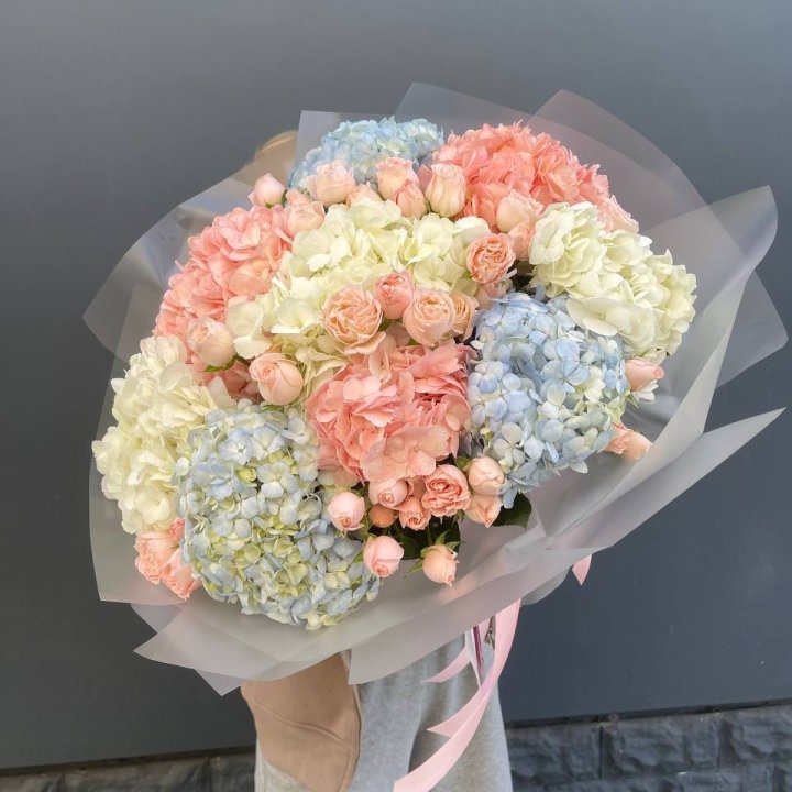 Дуо гортензии и бомбастик в Нальчике