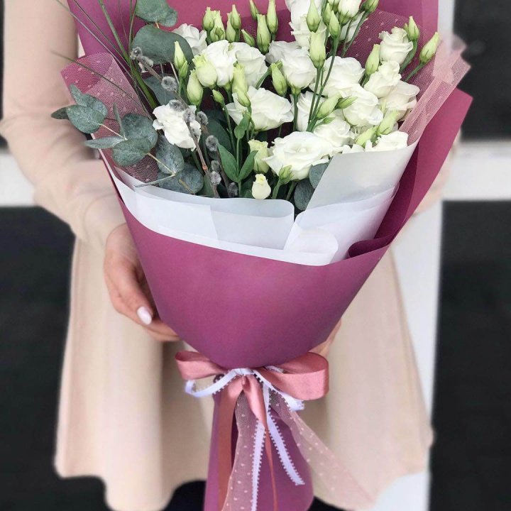 Эустомы с эвкалиптом в Нальчике