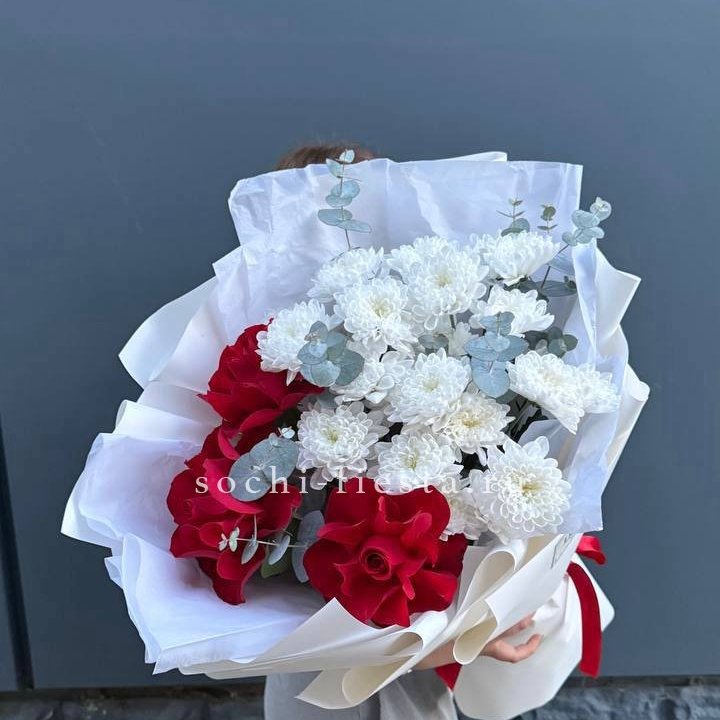 Дуо розы и хризантемы в Нальчике