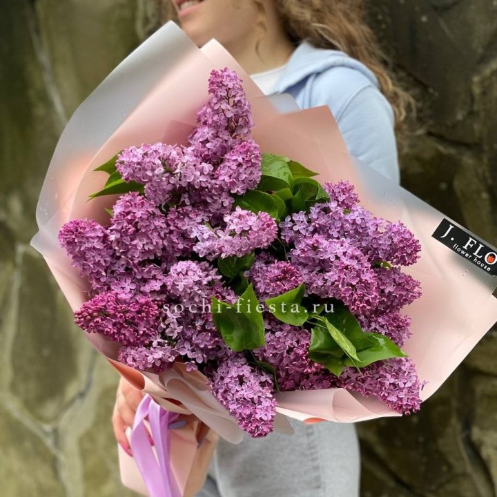 Букет сирени №3 в Нальчике