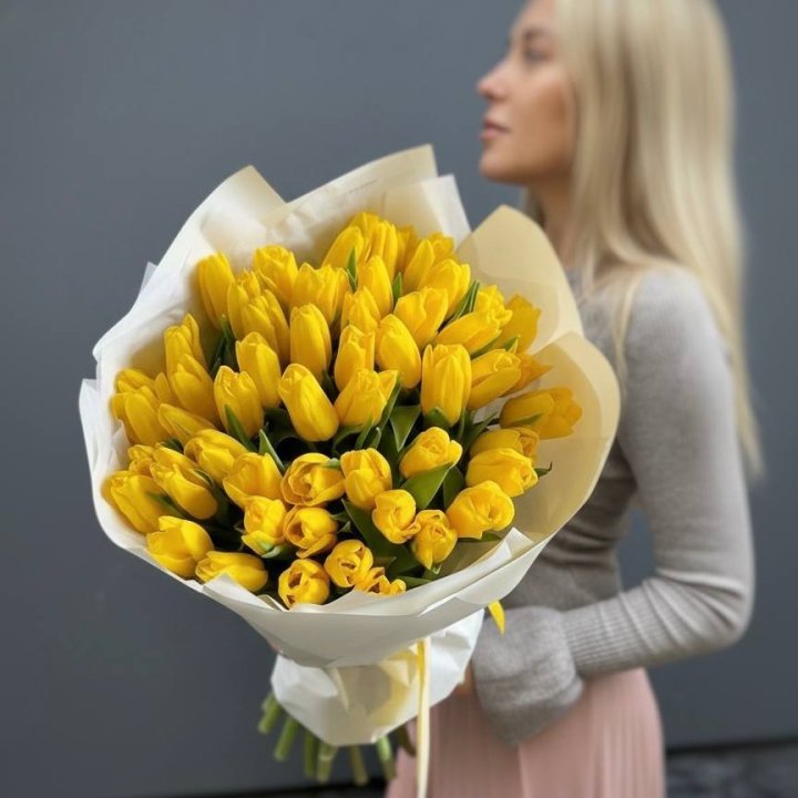 51 желтый тюльпан в Нальчике