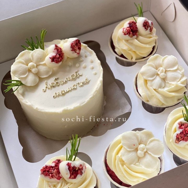Капкейки и бенто-торт "Мамочке" в Нальчике