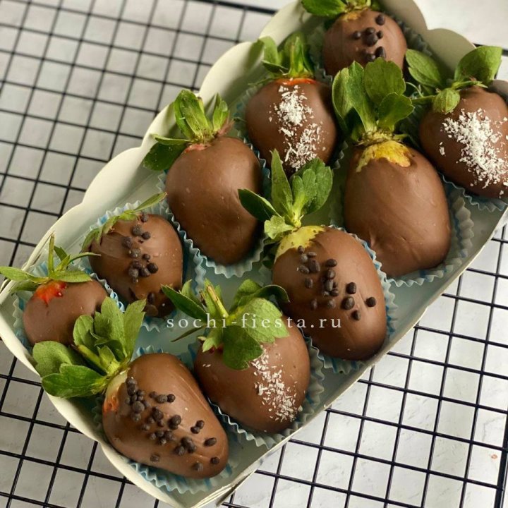Клубника в шоколаде 10 ягод в Нальчике