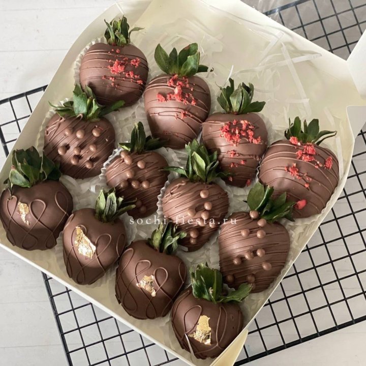 Клубника в шоколаде 12 ягод в Нальчике