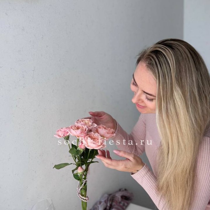 Цветочная подписка "Пакет маленький" в Нальчике