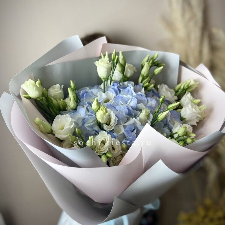 Букет с гортензией "Адель" в Нальчике