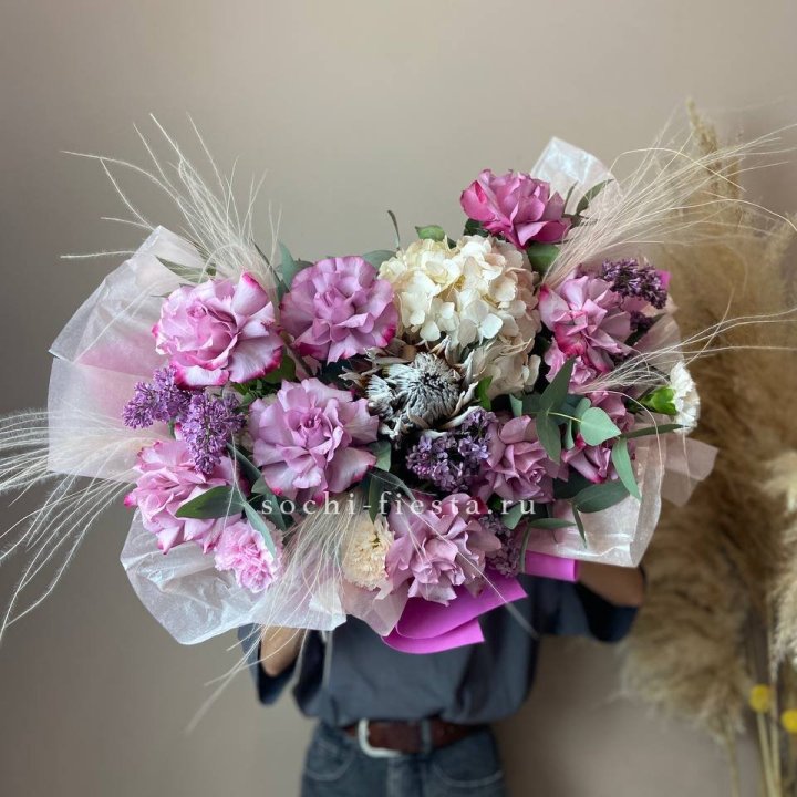 Дизайнерский букет №14 в Нальчике
