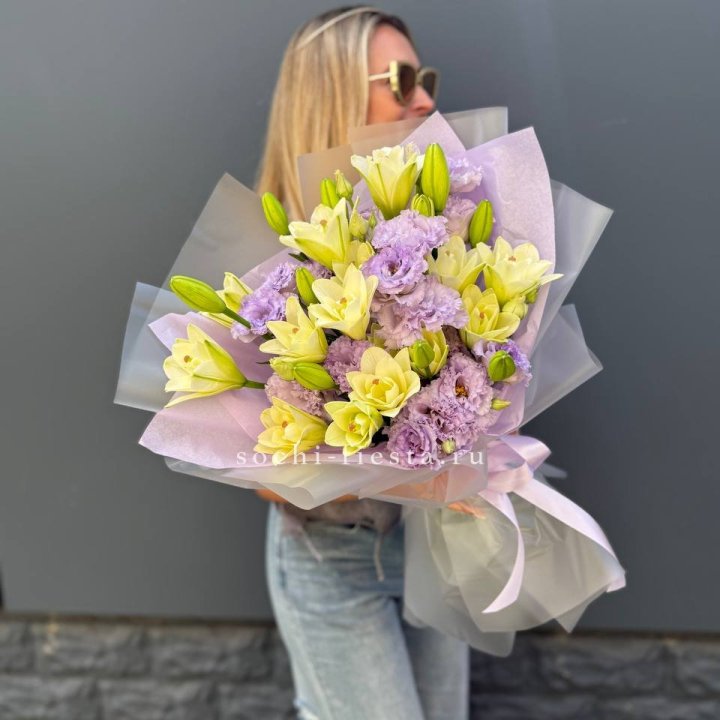  Букет лилий и эустом в Нальчике