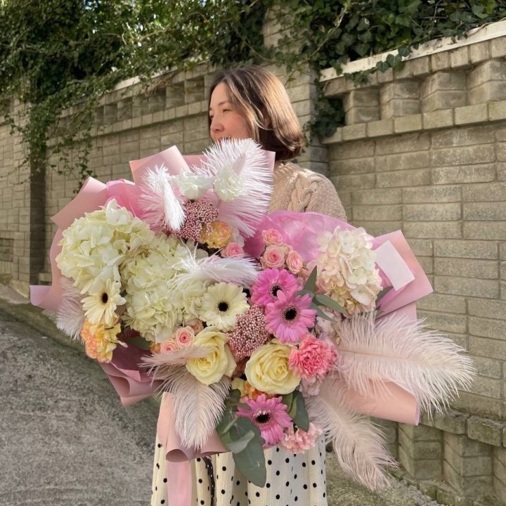 Дизайнерский букет "Валенсия" в Нальчике