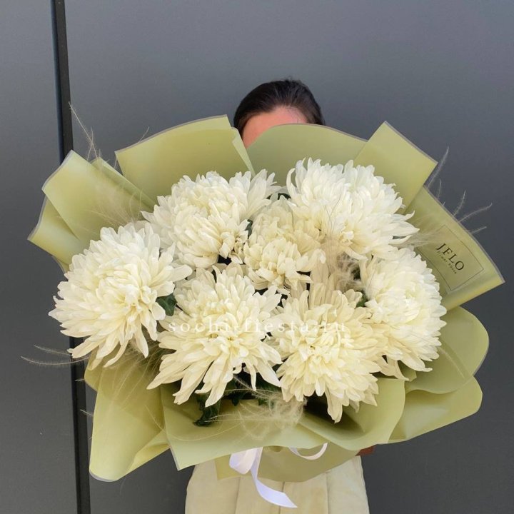 Букет одноголовых хризантем  в Нальчике