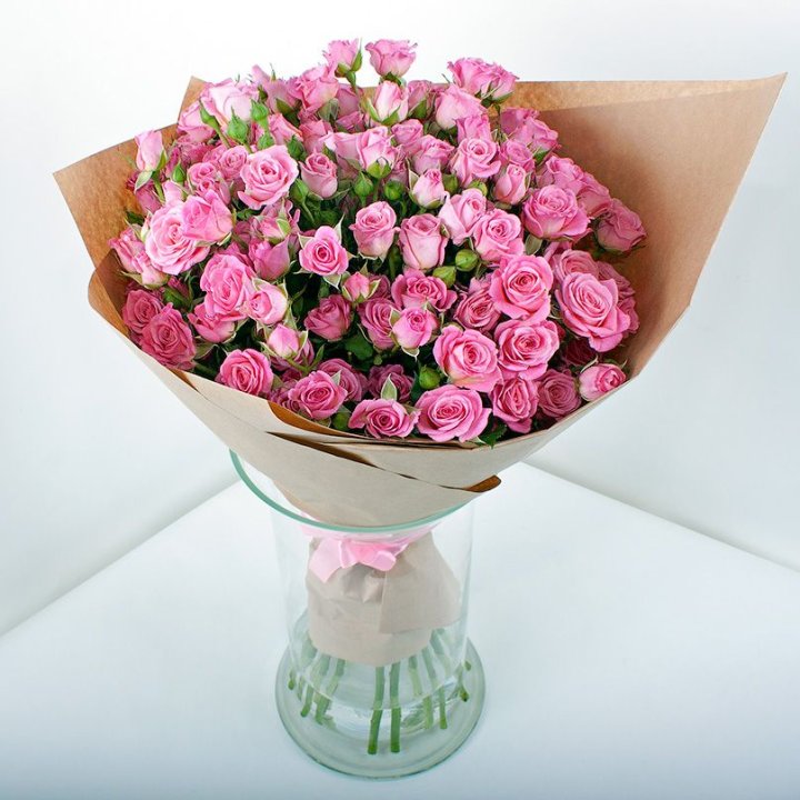 15 кустовых роз в Нальчике