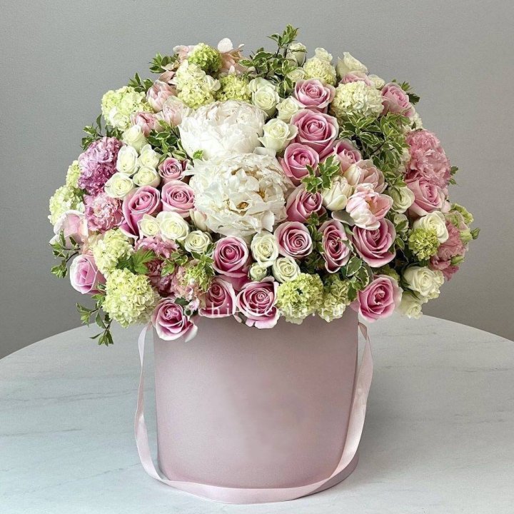 Цветочный бокс "Фантастик" в Нальчике