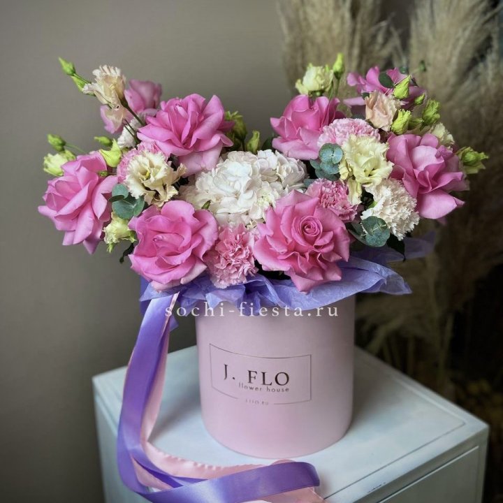 Цветочная коробка "Мишель" в Нальчике