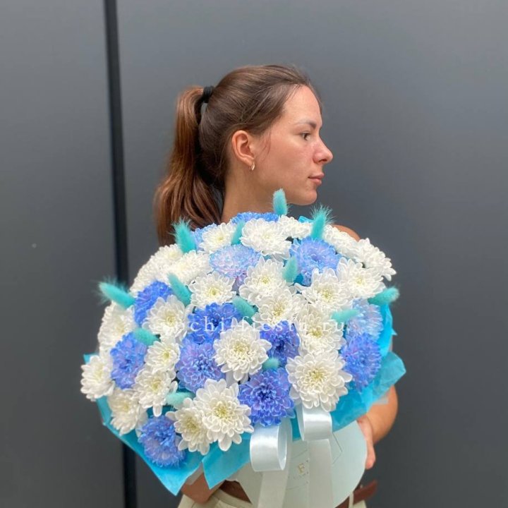  Коробочка  хризантем и лагуруса в Нальчике