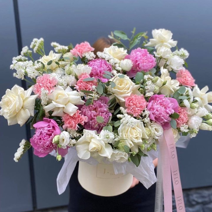 Дизайнерский бокс "Амор этерна" в Нальчике