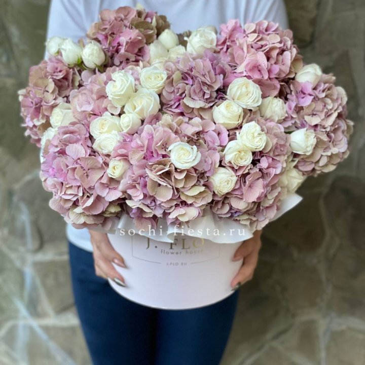 Бокс "Изобела пинк" в Нальчике