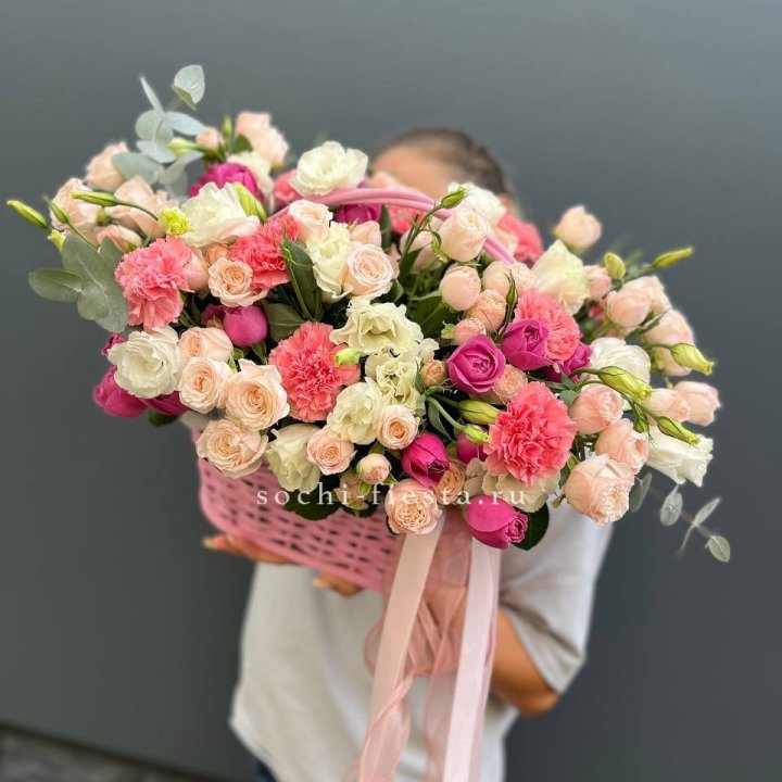 Цветочная корзина "Флоренция" в Нальчике