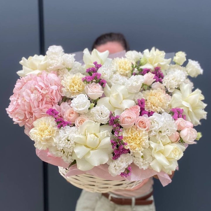 Корзина "Воздушная нежность" в Нальчике