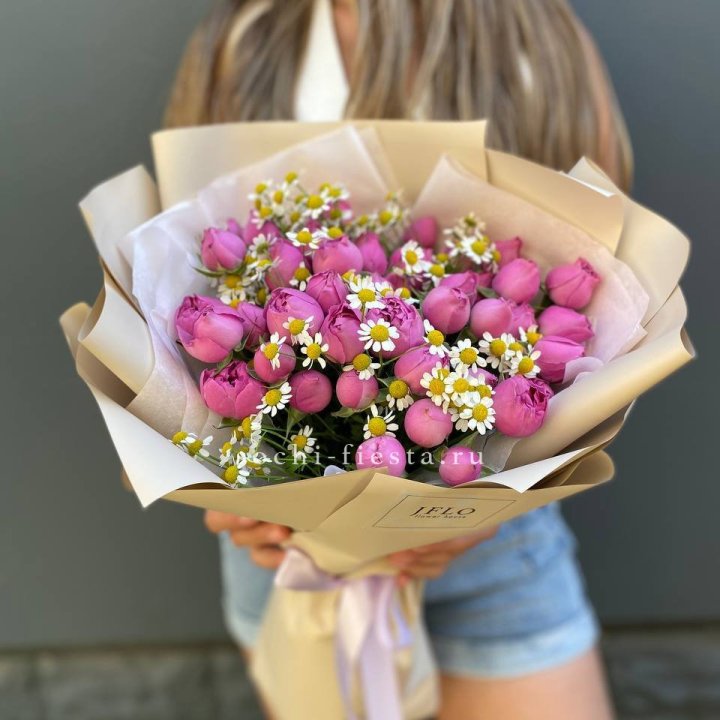 Дуобукет мисти с ромашками  в Нальчике