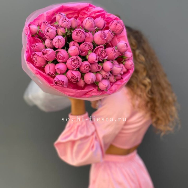 Букет из пионовидных роз  в Нальчике