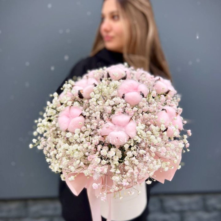 Гипсофилы с хлопком в шляпной коробке в Нальчике