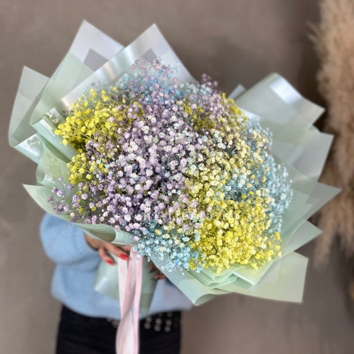 Букет радужных гипсофил в Нальчике