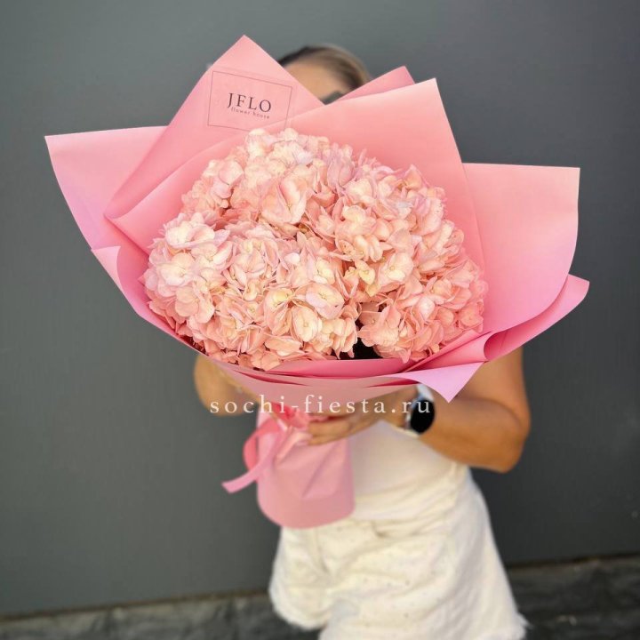 Букет гортензий "Крем" в Нальчике