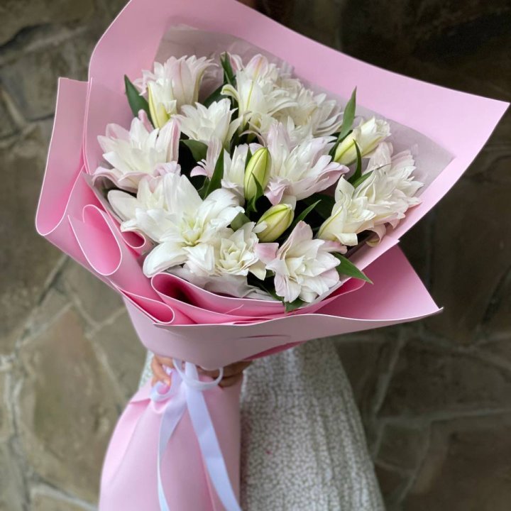 Букет пионовидных лилий №1 в Нальчике