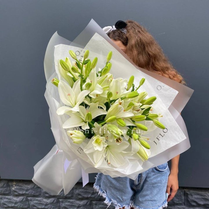 Букет  лилий "Воздушный"  в Нальчике