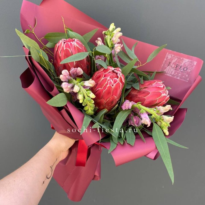 Букет из протеи "Квин" в Нальчике