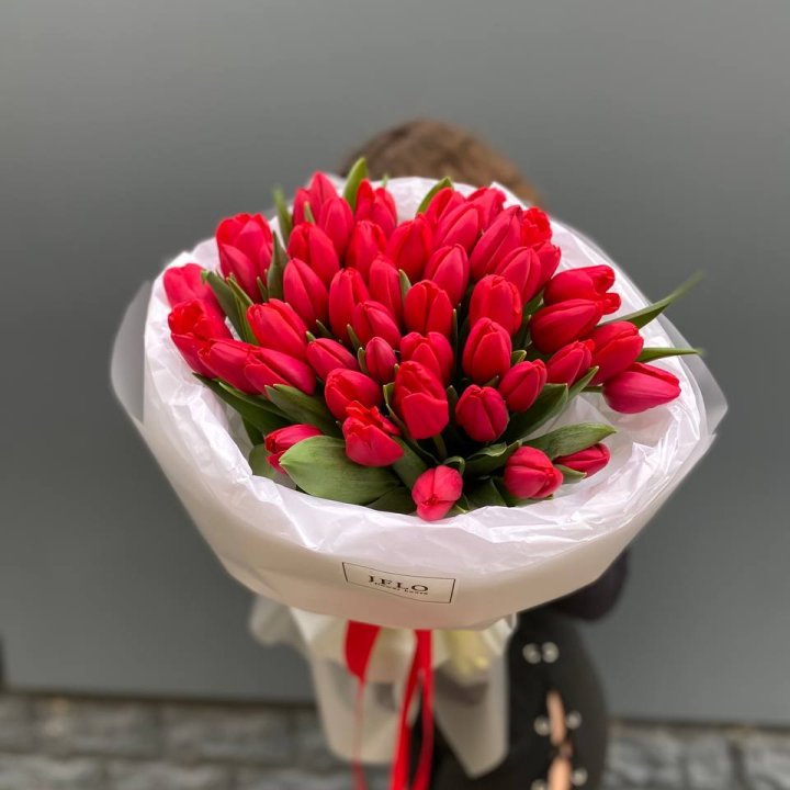 51 тюльпан "Любовь" в Нальчике