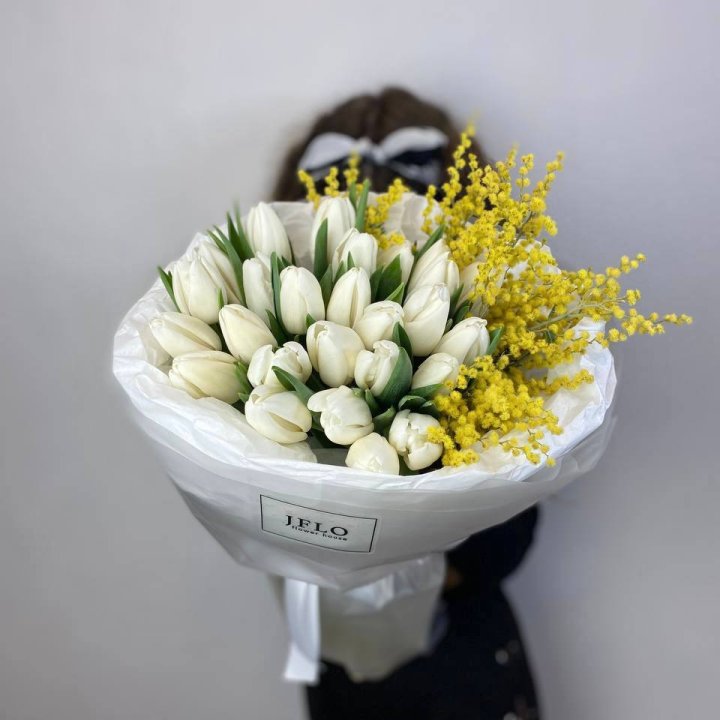 Дуо тюльпан и мимоза в Нальчике