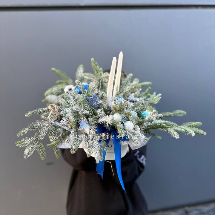 Новогодняя композиция в коробке  в Нальчике