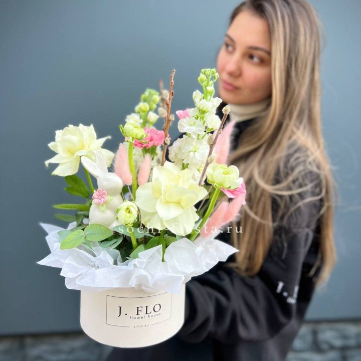 Цветочный бокс "Пасхальная композиция" в Нальчике