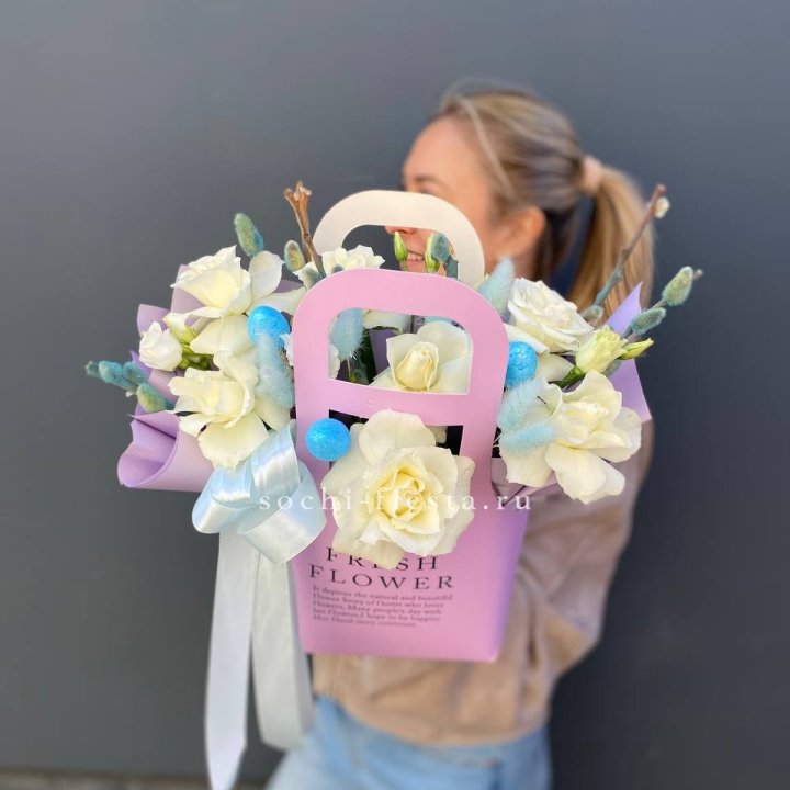 Цветочная сумочка "Пасхальная композиция" в Нальчике