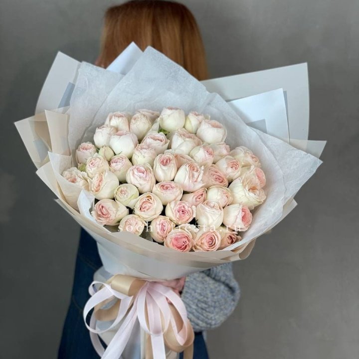 Букет пионовидных роз Пур лав в Нальчике