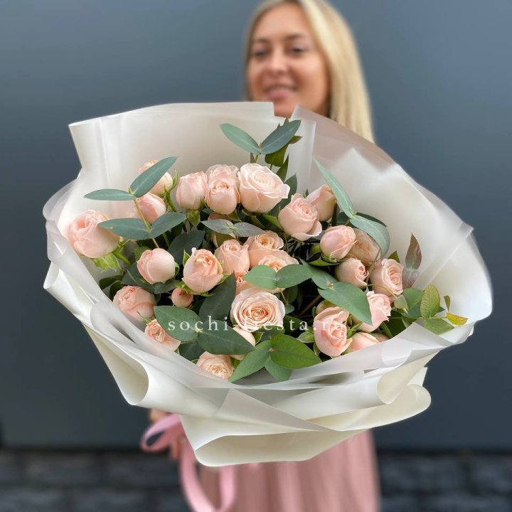 Букет кустовых роз "Фреш" в Нальчике