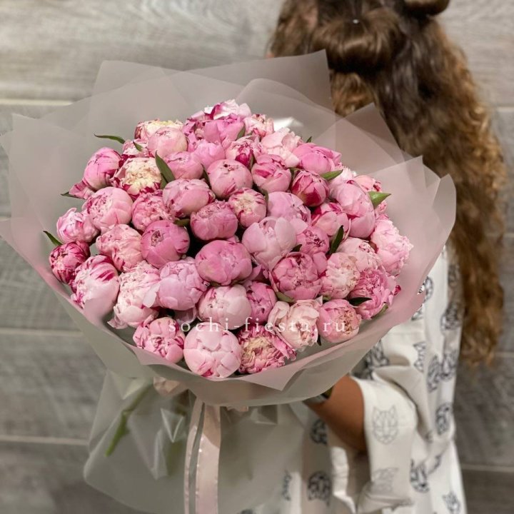 51 розовый пион в Нальчике