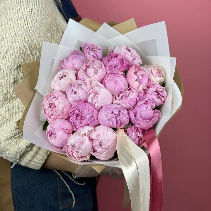 Букет из 21 пионов в Нальчике