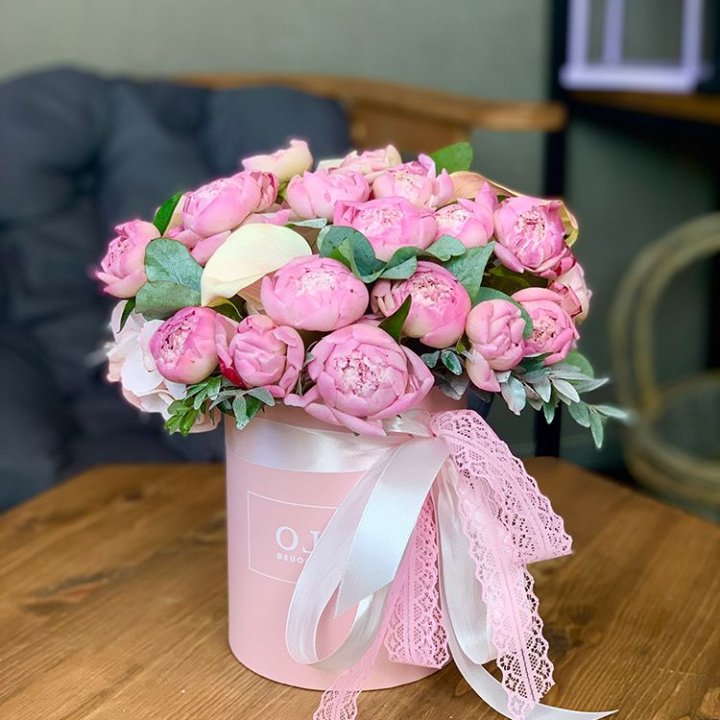 Композиция с пионами №1 в Нальчике