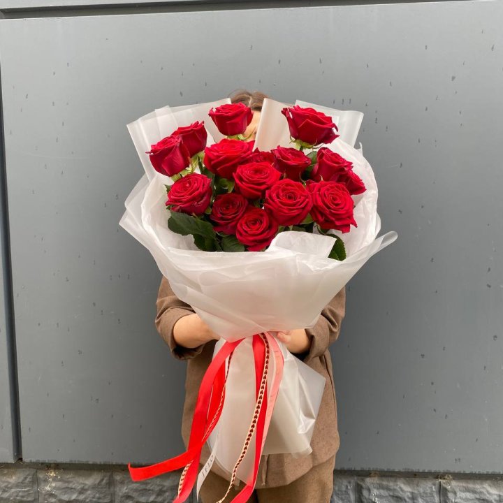 15 высоких роз  в Нальчике