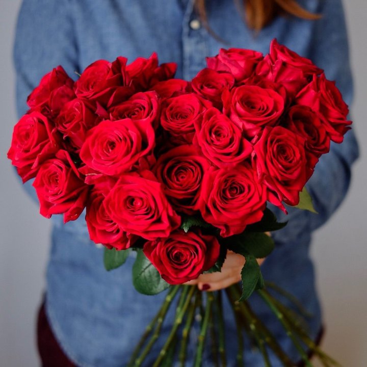 25 красных роз в Нальчике