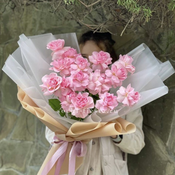Букет из 15 французских роз Пинк дрим в Нальчике