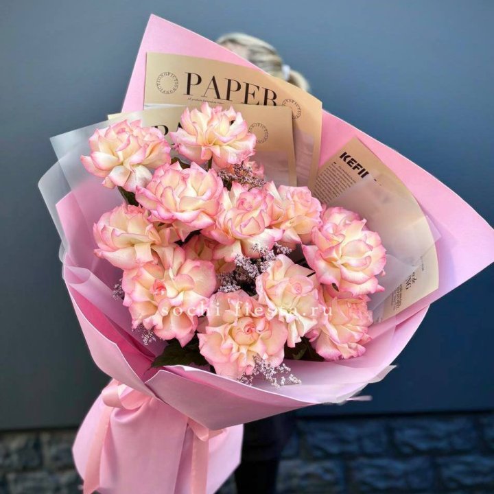 15 французских роз "Джумилия" в Нальчике