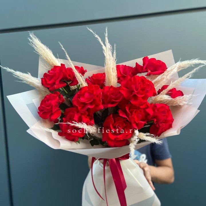 15 Красных французских розы в Нальчике