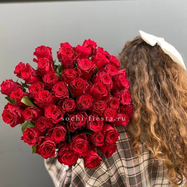 51 красная роза в Нальчике